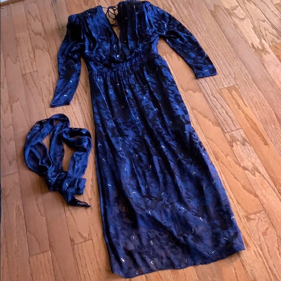 Boutique 100%silk crystal studs/evening/black tie - Picture 5 of 8